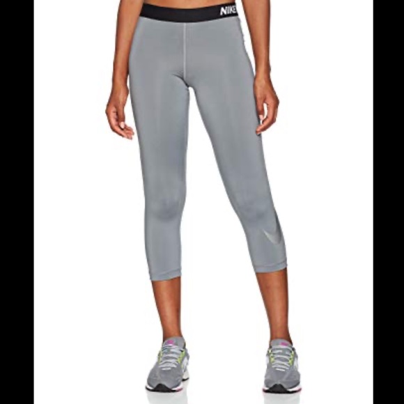 nike pro tight fit capri